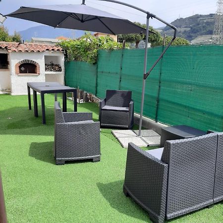 Casa Sveva, A Pochi Passi Dalle Spiagge E Dal Centro Di Arma Di Taggia. 外观 照片